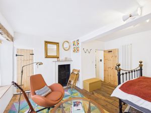 Photo 6- click for photo gallery